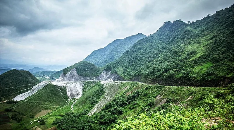 Mai Châu 1 Ngày – Bản Lác – Hang Chiều